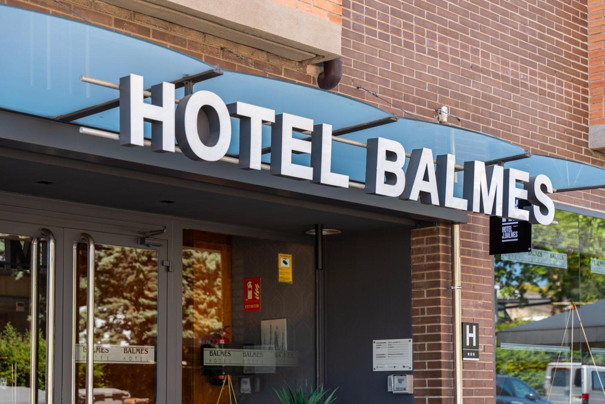 Hotel J. Balmes Vic Buitenkant foto