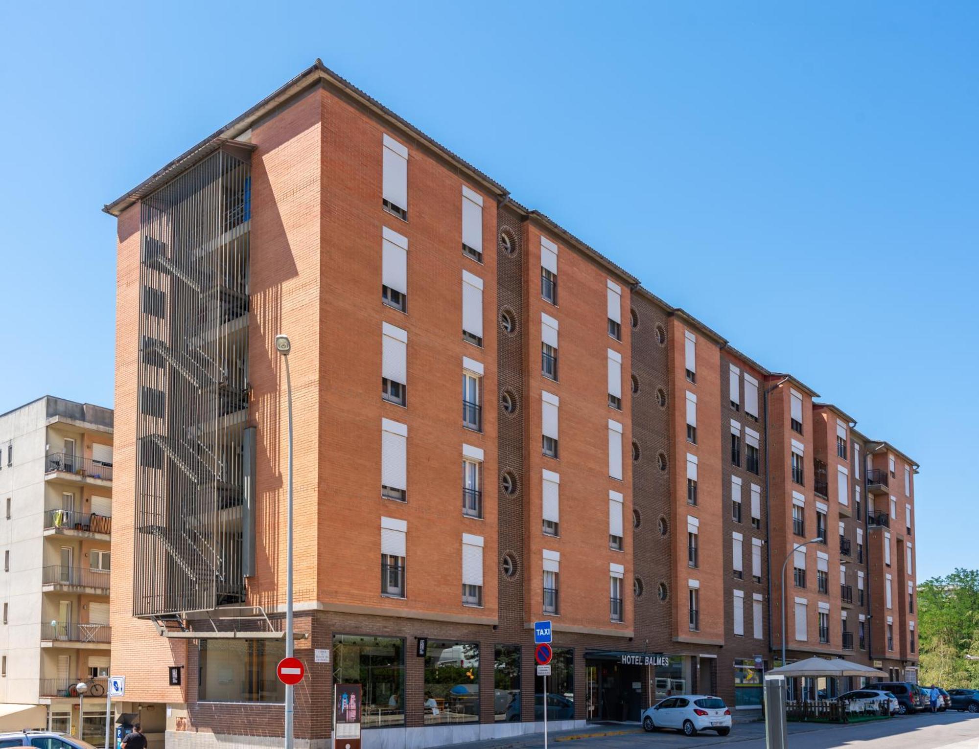 Hotel J. Balmes Vic Buitenkant foto